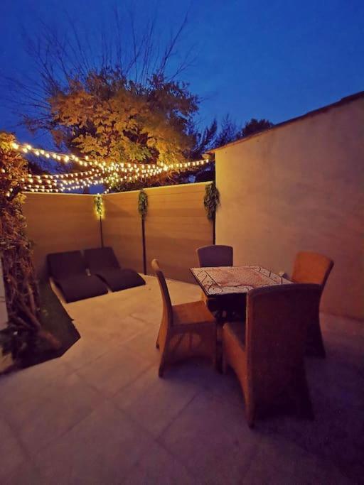 ロックフォール・ラ・ベドゥールL' Alcova - Superbe T2 Terrasse A 5 Min De Cassisアパートメント エクステリア 写真